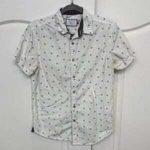 Denim & Flower White Short-Sleeve Button-Down Shirt with Green Palm Print